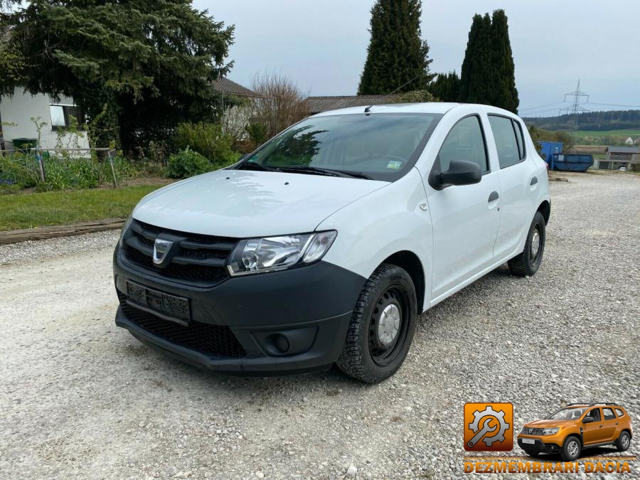 Proiectoare ceata dacia sandero 2013